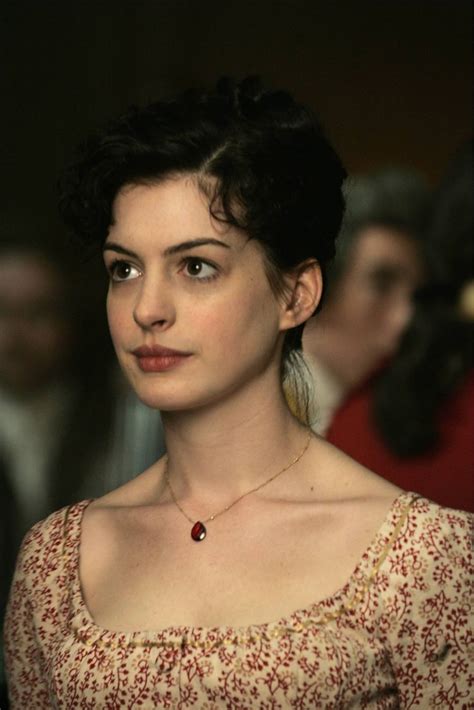 It depicts the early life of the british author jane austen and her lasting love for thomas langlois lefroy. Becoming Jane - American actress Anne Hathaway as an ...