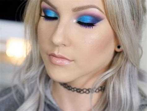 Pin By Miranda Garrett On Colorful Makeup Blue Makeup Blue Makeup