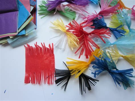 How to fold tissue paper in gift box. *Party Accessories*: How to: kraft and tissue paper pom ...