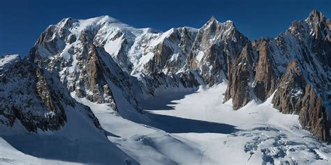 Worlds Largest Image Captures Mont Blanc Mountain In Stunning Detail
