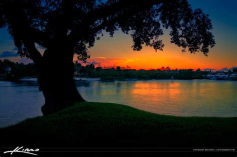 Sunset Over Intracoastal Waterway At Palm Beach Gardens Florida Royal
