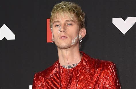 Machine Gun Kelly To Appear As Playable Character In Wwe 2k22 Game