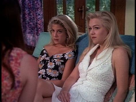 302 The Twins The Trustee And The Very Big Trip 90210 Fashion
