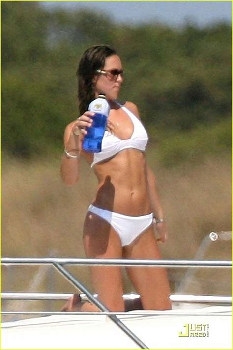 Kate Middleton Prince Williams Wife Sunbathing Topless