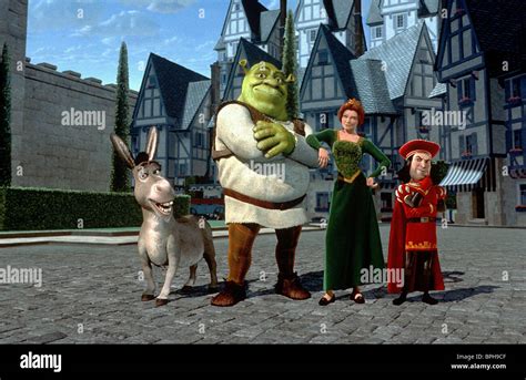 Donkey Shrek Princess Fiona And Lord Farquhart Shrek 2001 Stock Photo