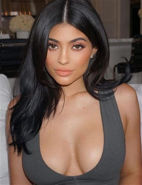 Kylie Jenner Sexy Dress Boobs Big Tits Cleavage Celebrity Leaks