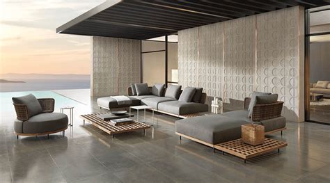 The Quadrado Outdoor Sofa Minotti London