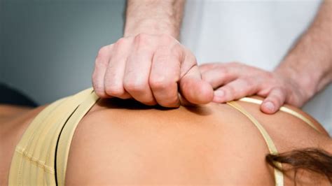 What Is Myofascial Release And How Can It Help My Sore Muscles Reviewed