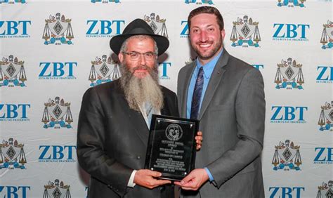 Etats Unis Chabad On Campus Remporte Le “prix Richard Jh Gottheil