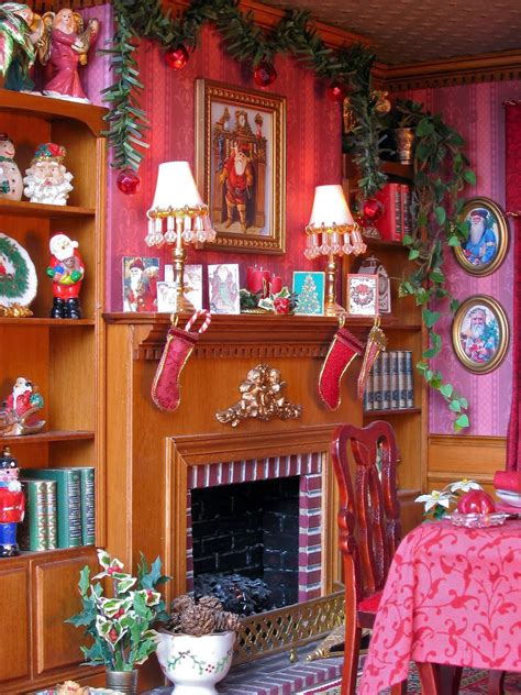 Perfect for anyone on a budget and trying to save money or those in search of unique decorations that don't look like everyone else's. BluKatKraft: Dollhouse Miniatures: Christmas Room Box 1:12 ...