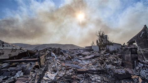 3 California Wildfires Death Toll Sets Record As Santa Ana Winds Continue