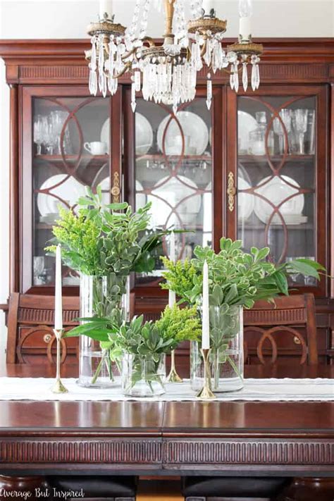 You pick up the most glorious bouquet of flowers at the grocery store and lovingly arrange the blooms once you get home. How to Make a Gorgeous Grocery Store Greenery Centerpiece ...