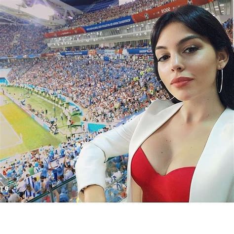 Vividora de la vida soñadora de los custom artwork for georgina rodriguez: Pin on Georgina Rodriguez(girlfriend Cristiano Ronaldo)