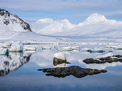Arctic Landscape Ice Sea Mountains Glaciers Spitsbergen