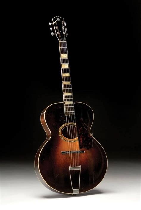 Vintage Gibson 1930s Sunburst L 4 Archtop Acoustic Guitar