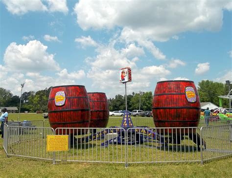 Barrels Of Fun Carnival Ride Mark Flickr