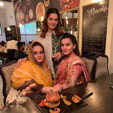 Beautiful Latest Clicks Of Aiman Khan With Her Daughter Amal Muneeb