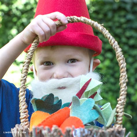 How to make a garden gnome for halloween? DIY Gnome Costume - Lia Griffith