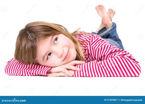 Jeune Fille Blonde Se Trouvant Sur Le Plancher Image Stock Image Du Frais Amusement 37499827