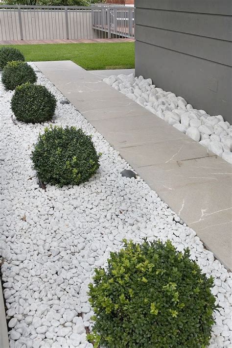 From stepping stones to paver stones and everything in between, here are some of our favorite ways to create a stone walkway or garden path. 55 Awesome Front Yard Rock Garden Landscaping Ideas In ...