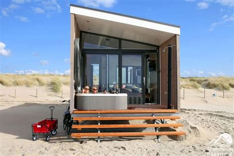← previous photos 1 2 3 more photos →. Strandhaus mit Jacuzzi auf der Strandterrasse. Auch eine ...