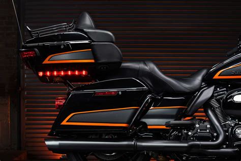 Harley Davidson Rolls Out New Apex Factory Custom Paint Imotorbike News
