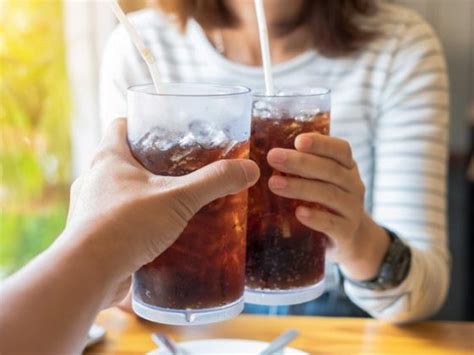 Does Drinking Carbonated Water Cause Weight Gain Hotfridaytalks