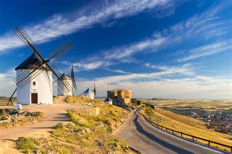 L'espagne, en forme longue le royaume d'espagne (respectivement en espagnol : Voyage : L'Espagne ouvre ses frontières aux touristes dès ...