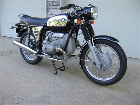 Slightly oddball lines, that remarkable engine, and the promise of fine german. Restored BMW R75/5 - 1972 Photographs at Classic Bikes ...
