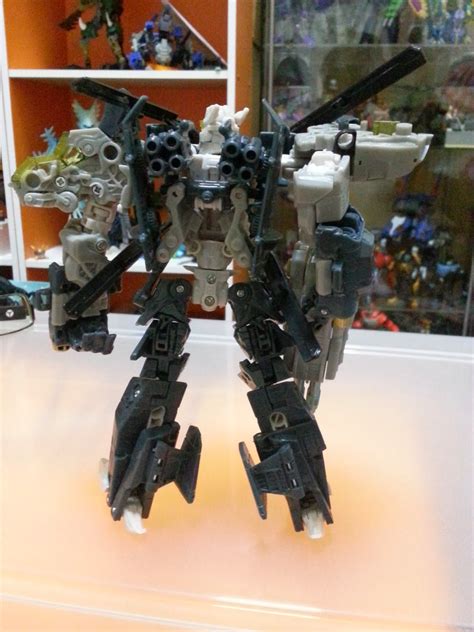 Loot of the Day: Transformers - Voyager Class - Skyhammer (Taikongzhans)