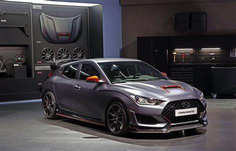 Well, the fact of the matter is that while we may be in. Hyundai estreia protótipo Veloster N Performance Car ...
