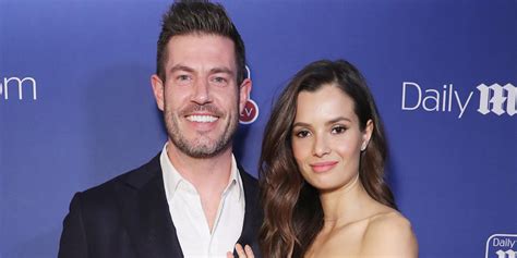 New ‘the Bachelor Host Jesse Palmer Marries Longtime Girlfriend Emely