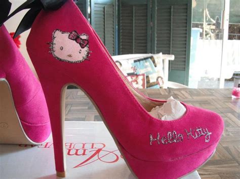 Hello Kitty My Daughter Would So Love These Hello Kitty Heels Hello Kitty Shoes Hello