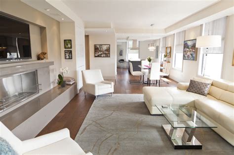 Luxurious Condo Living Room Contemporary Living Room Toronto By