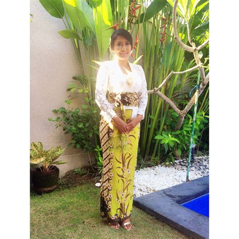 #kebaya #Bali  Maxi dress, Dresses, Style