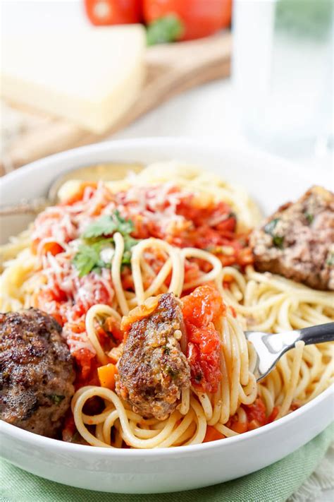 The sauce for this spaghetti and meatball recipe is made from fresh italian plum tomatoes. Homemade Spaghetti and Meatballs | Sugar & Soul