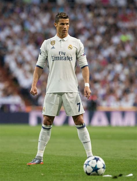 Real madrid in training ○ skills/tricks/freestyle/goals hd 2017 real madrid freestyle skills 2017 real madrid training skills. 17 Best images about Cristiano Ronaldo CR7 on Pinterest ...