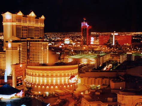 Caesars Palace At Night Las Vegas Nighttime Nevada