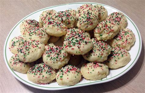 Italian christmas cookies recipe these traditional italian christmas cookies are filled with figs and topped with a sweet white icing. 12 Days of Cookies, Day 1: Our winning recipe, Italian Christmas ricotta cookies - Cityline