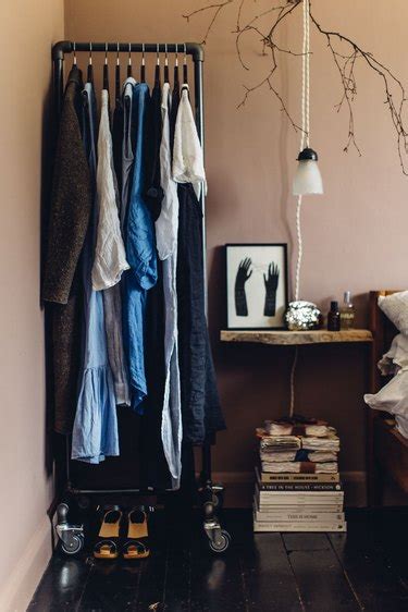 sneaky ways  fit    clothes storage   bedroom