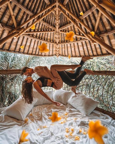 We Love This Honeymoon Photo Idea What About You😍 ️ Place