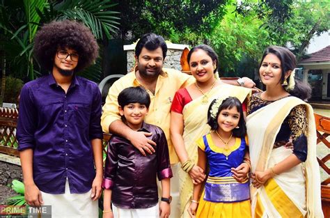 The actors and actress of uppum mulakum are now favorite among the malayalam audience. Uppum Mulakum serial rating dropped due to this reason ...