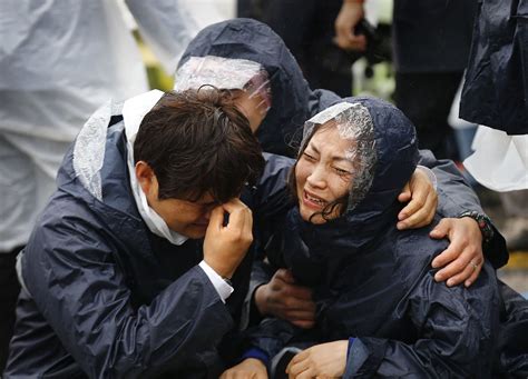 Human Error Suspected As Hope Fades In Korean Ferry Sinking The New York Times