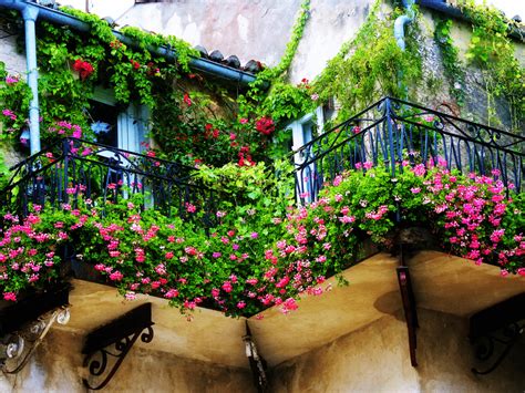 25 Wonderful Balcony Design Ideas For Your Home