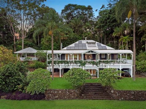 6 Sensational Queenslander Style Properties On The Market Right Now