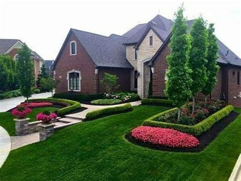 Large Front Yard Landscaping Ideas