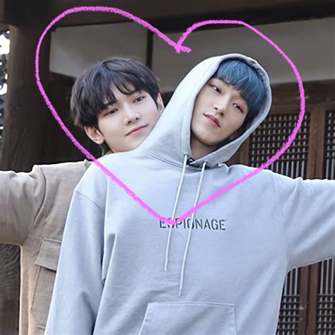 Eesha’s 여상⁸ On Twitter Evidence Of Yeosang And San Hugs Are Heart Shaped