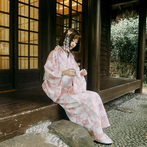 Luxury Print Flower Women Kimono High Quality Classic Yukata Japanese Style Geisha Cosplay
