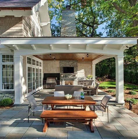 Traditional Outdoor Patio Designs To Capture Your Imagination