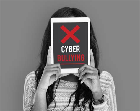 Cyberbullying o que é consequências dados no Brasil Brasil Escola